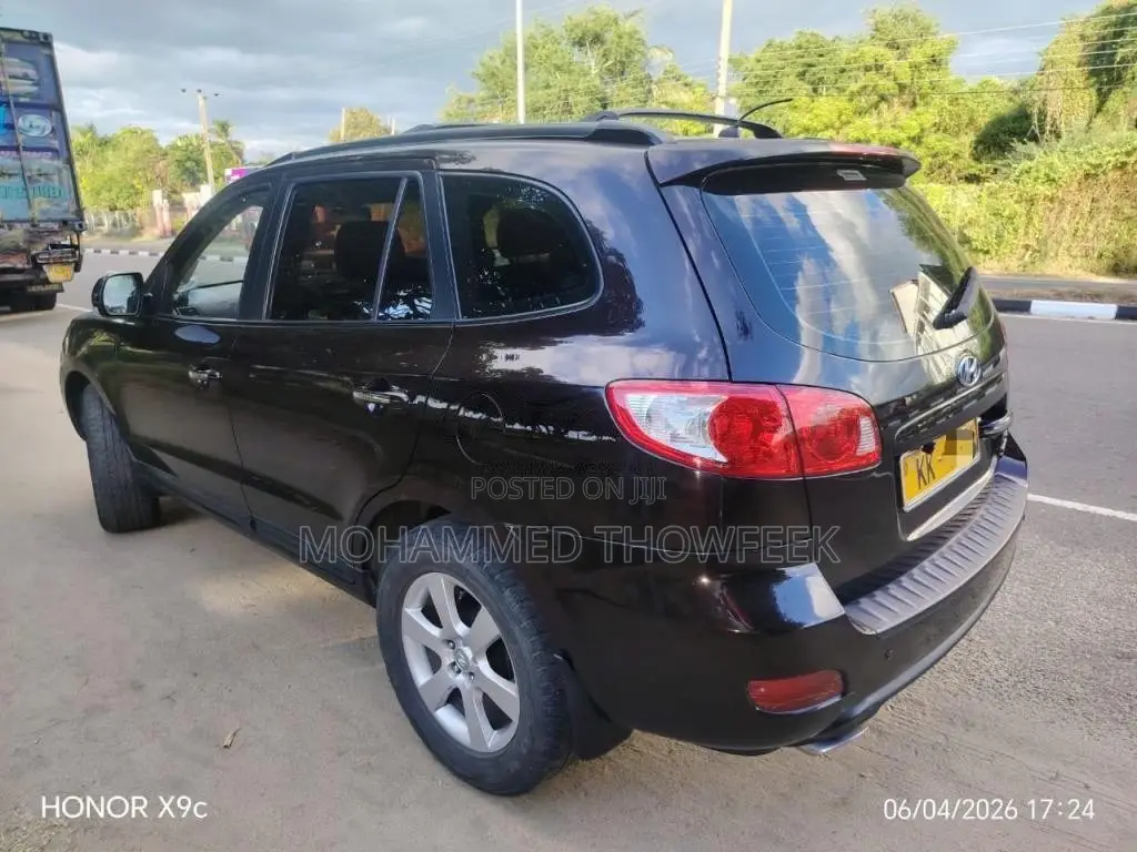 Hyundai Santa Fe 2009 SUV (Used)