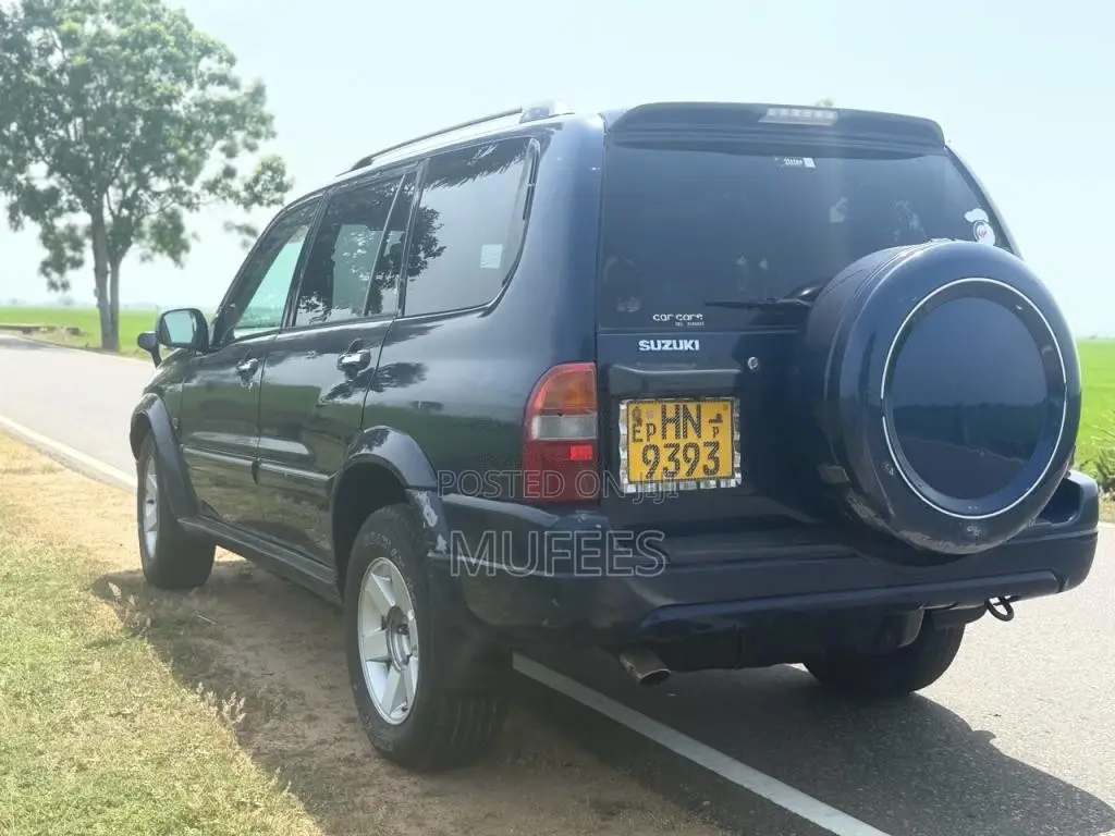 Suzuki Grand Vitara 2003 SUV (Used)