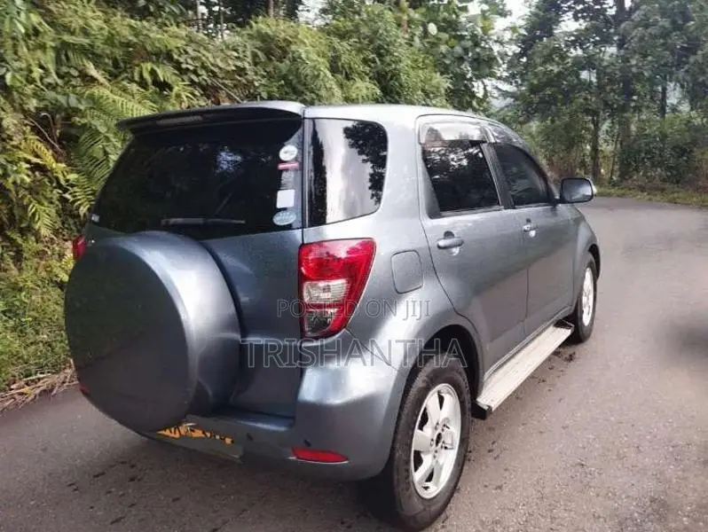 Toyota RUSH 2006 SUV (Used)