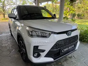 Toyota Raize 2024 SUV (Used)