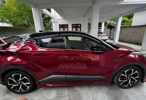 Toyota CHR 2018 SUV (Used)