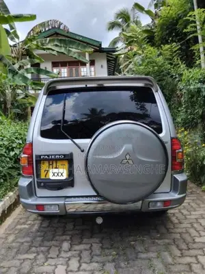 Mitsubishi Montero 2000 SUV (Used)