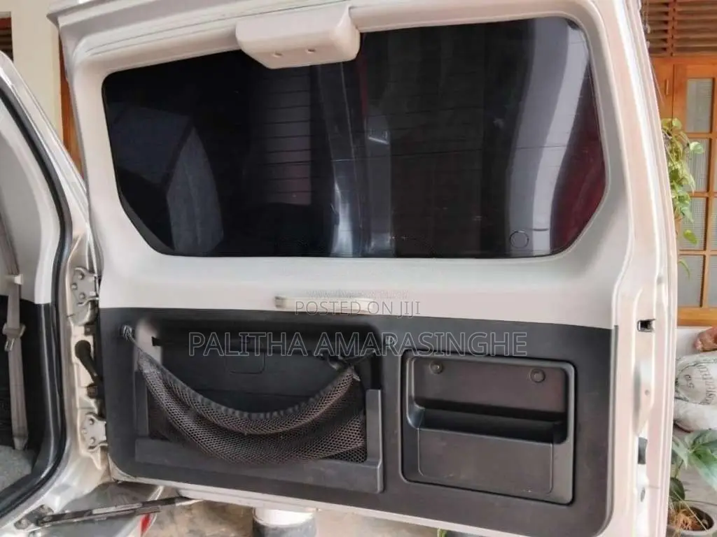Mitsubishi Montero 2000 SUV (Used)