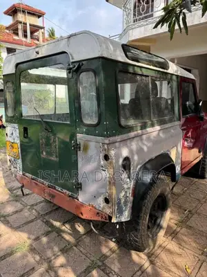 Land-Rover Defender 1976 SUV (Used)