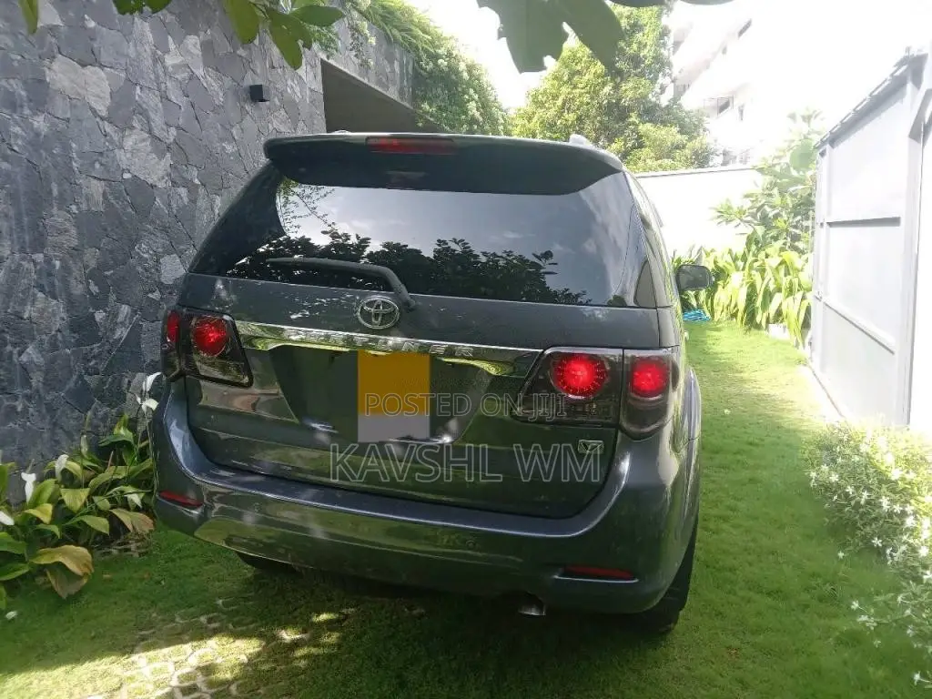 Toyota Fortuner 2014 SUV (Used)