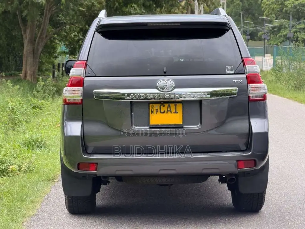 Toyota Prado 2015 SUV (Used)