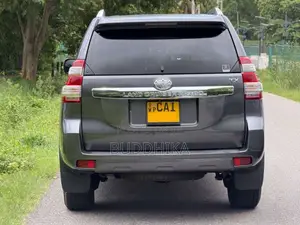 Toyota Prado 2015 SUV (Used)