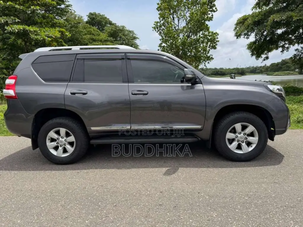 Toyota Prado 2015 SUV (Used)