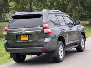 Toyota Prado 2015 SUV (Used)