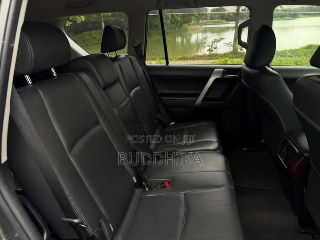 Toyota Prado 2015 SUV (Used)