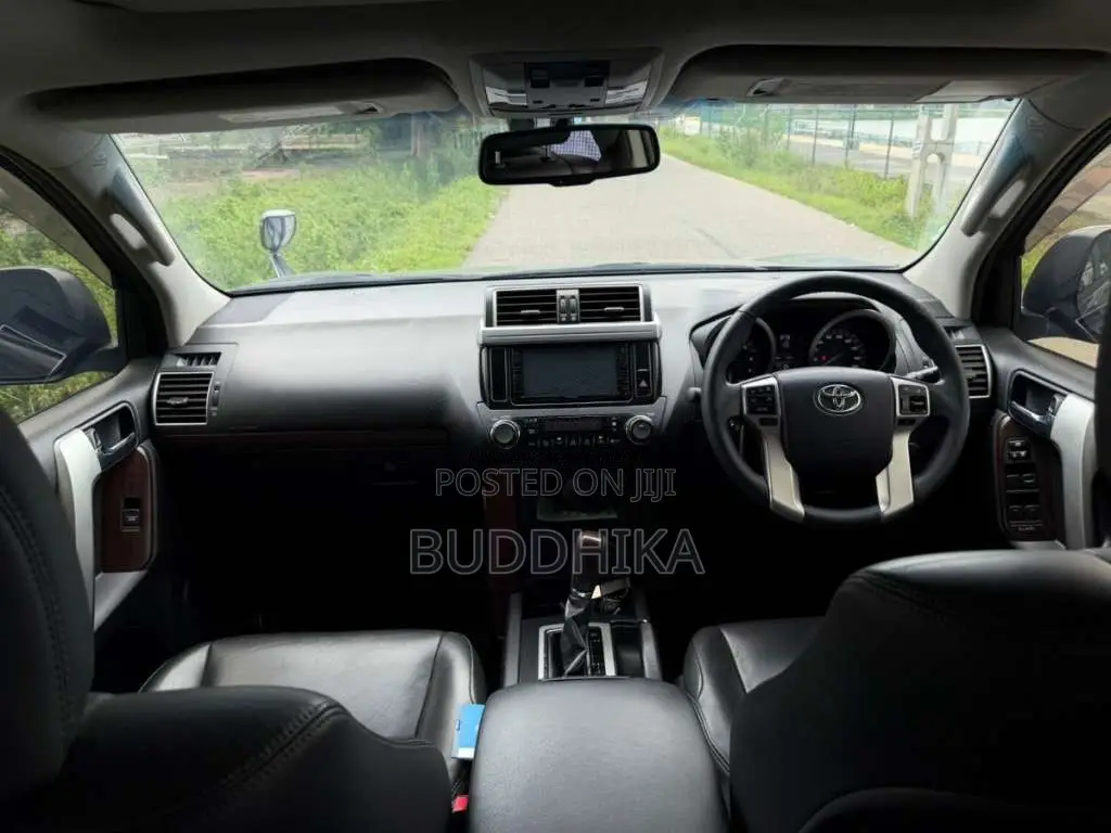 Toyota Prado 2015 SUV (Used)
