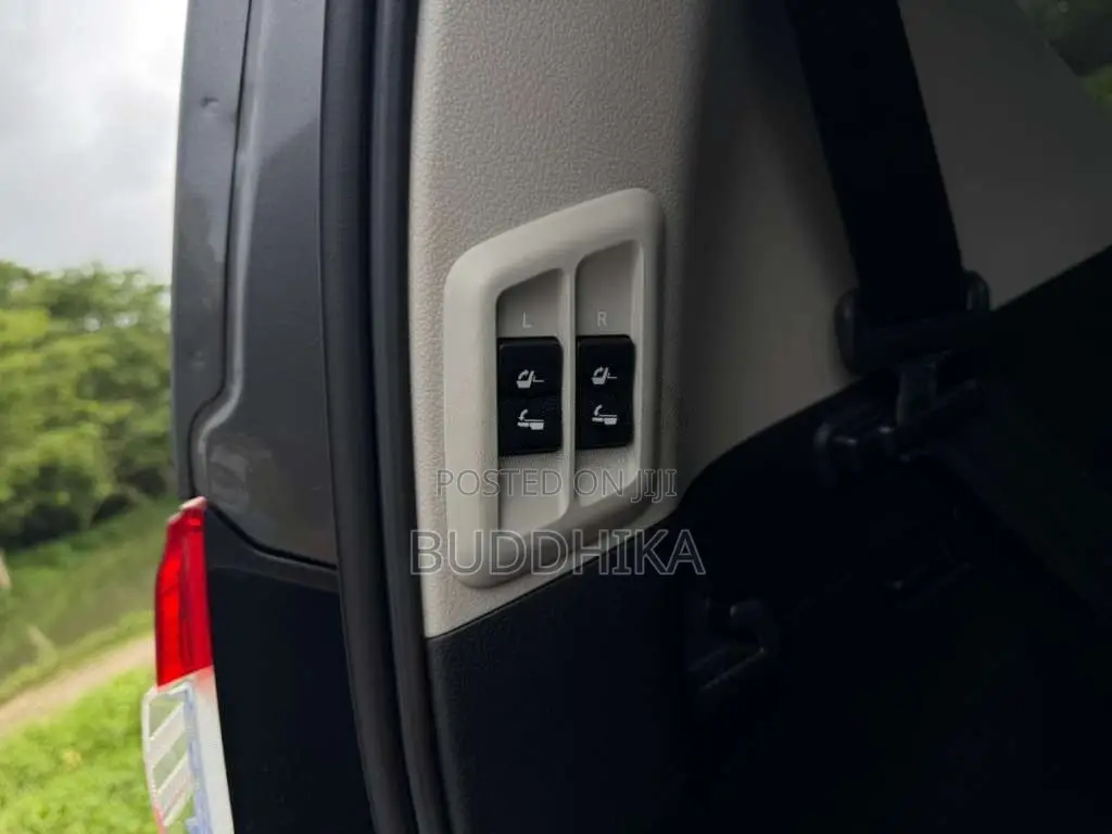 Toyota Prado 2015 SUV (Used)