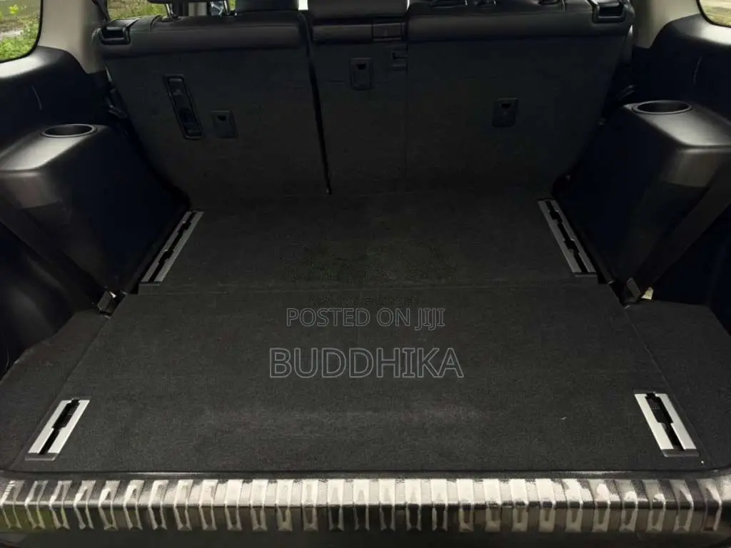 Toyota Prado 2015 SUV (Used)