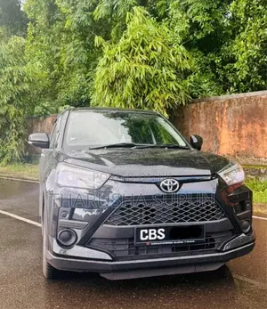 Toyota Raize 2024 SUV (Used)