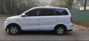 DFSK Glory 2016 SUV (Used)