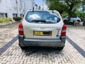Hyundai Tucson 2006 SUV (Used)