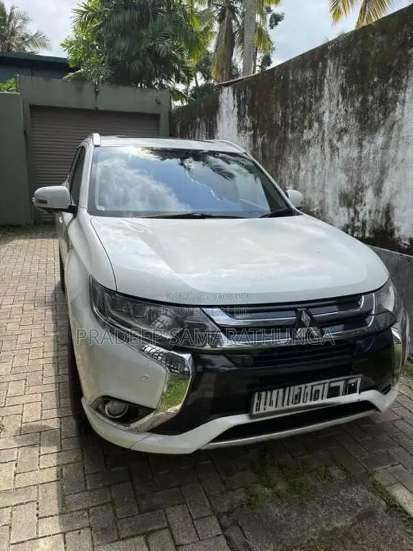 Mitsubishi Outlander 2015 SUV (Used)