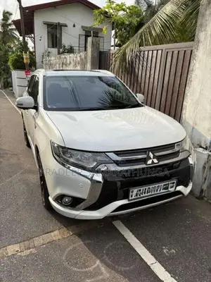Mitsubishi Outlander 2015 SUV (Used)