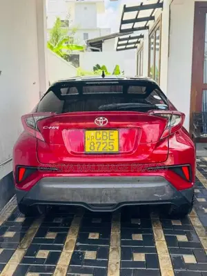 Toyota CHR 2018 SUV (Used)
