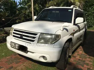 Mitsubishi Pajero 2000 SUV (Used)