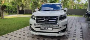 Toyota Land Cruiser 2013 SUV (Used)
