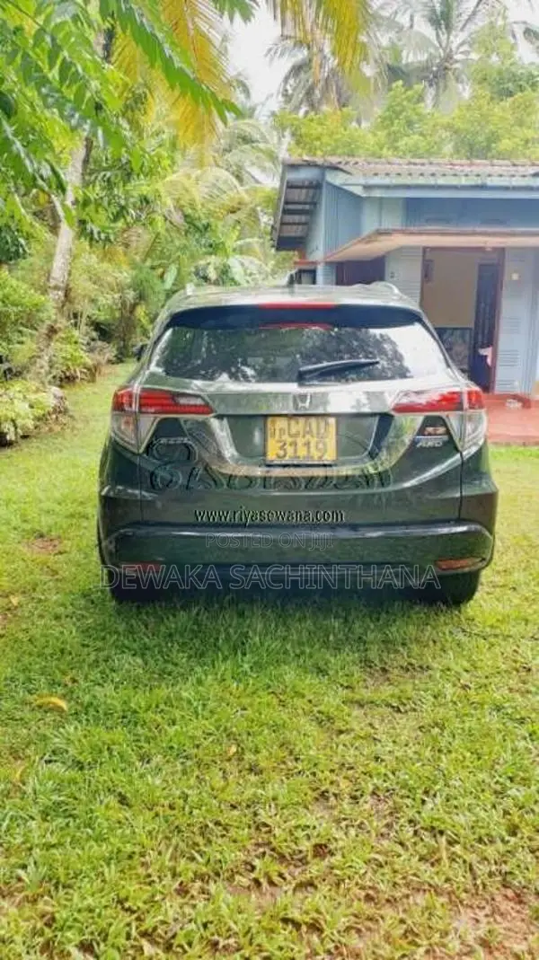 Honda Vezel 2013 SUV (Used)