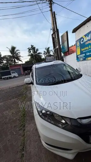 Honda Vezel 2014 SUV (Used)