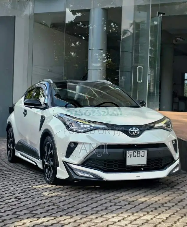 Toyota CHR 2019 SUV (Used)