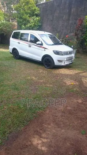DFSK Glory 2017 SUV (Used)