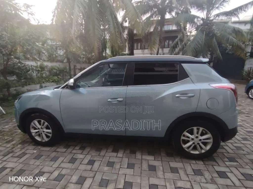 Micro Tivoli 2015 SUV (Used)