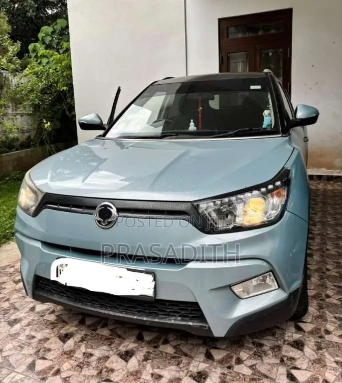 Micro Tivoli 2015 SUV (Used)