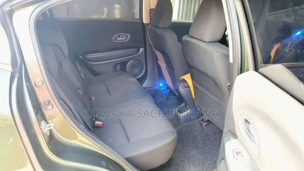 Honda Vezel 2013 SUV (Used)