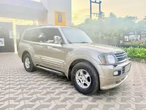 Mitsubishi Montero V6 2003 SUV (Used)