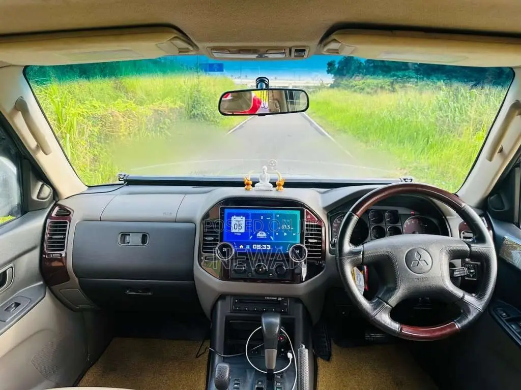Mitsubishi Montero 2002 SUV (Used)