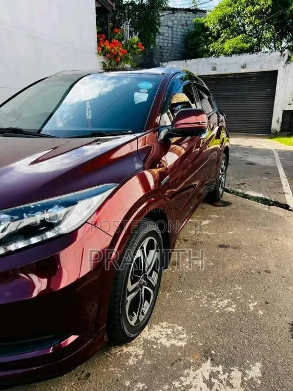 Honda Vezel 2014 SUV (Used)