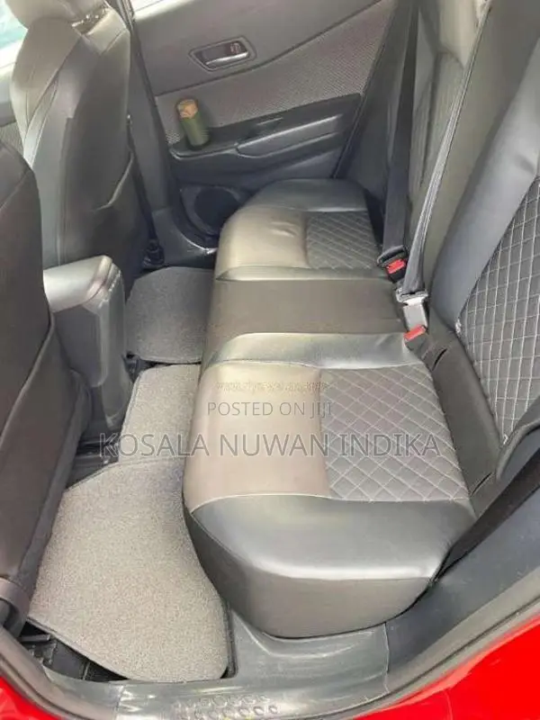 Toyota CHR 2020 SUV (Used)