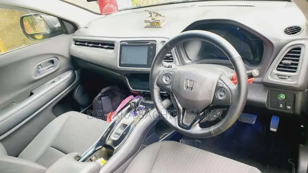 Honda Vezel 2013 SUV (Used)