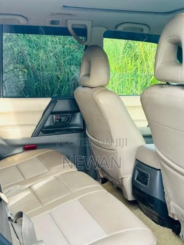 Mitsubishi Montero 2002 SUV (Used)