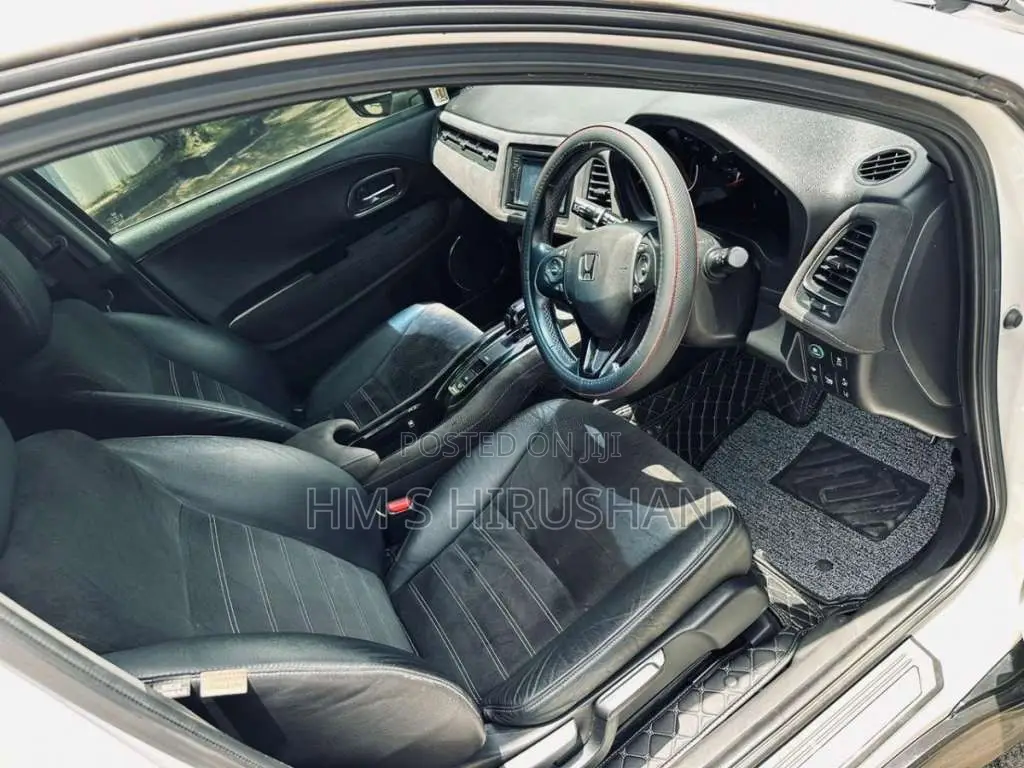 Honda Vezel Rs Sensing 2017 SUV (Used)