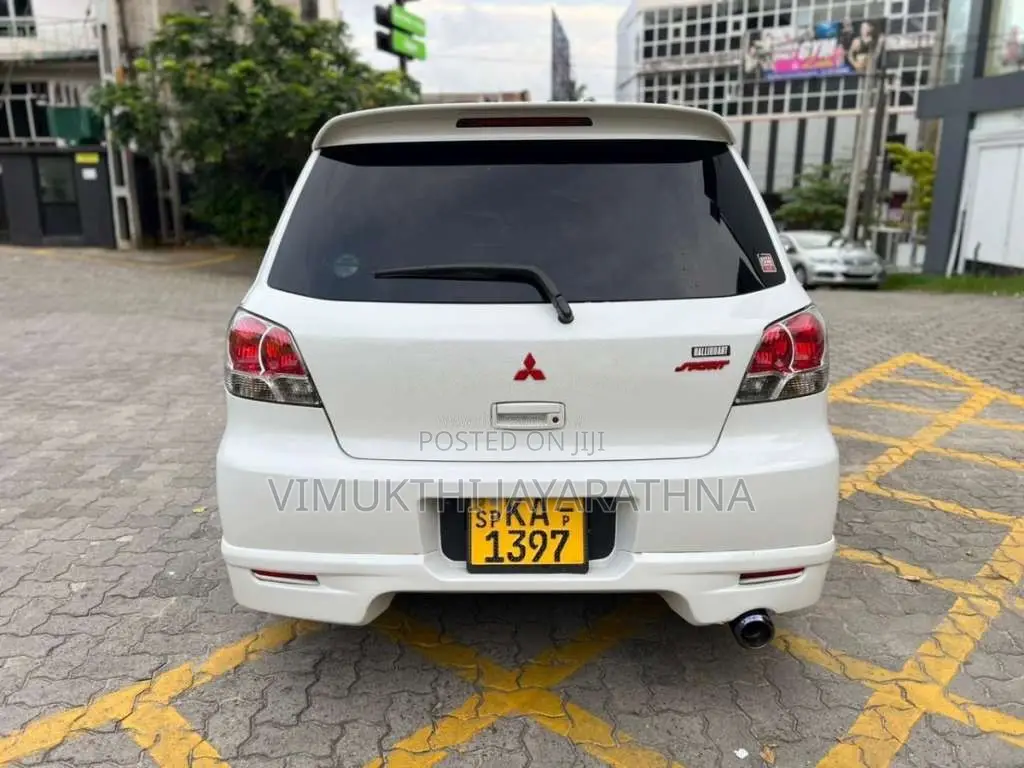 Mitsubishi Airtrek Outlander 2001 SUV (Used)