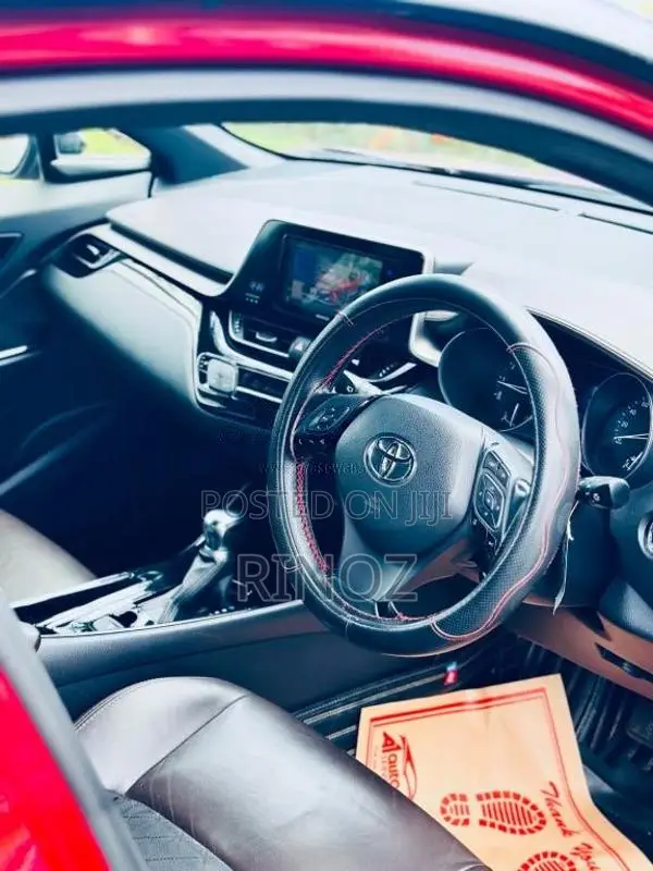 Toyota CHR NGX 10 2018 SUV (Used)