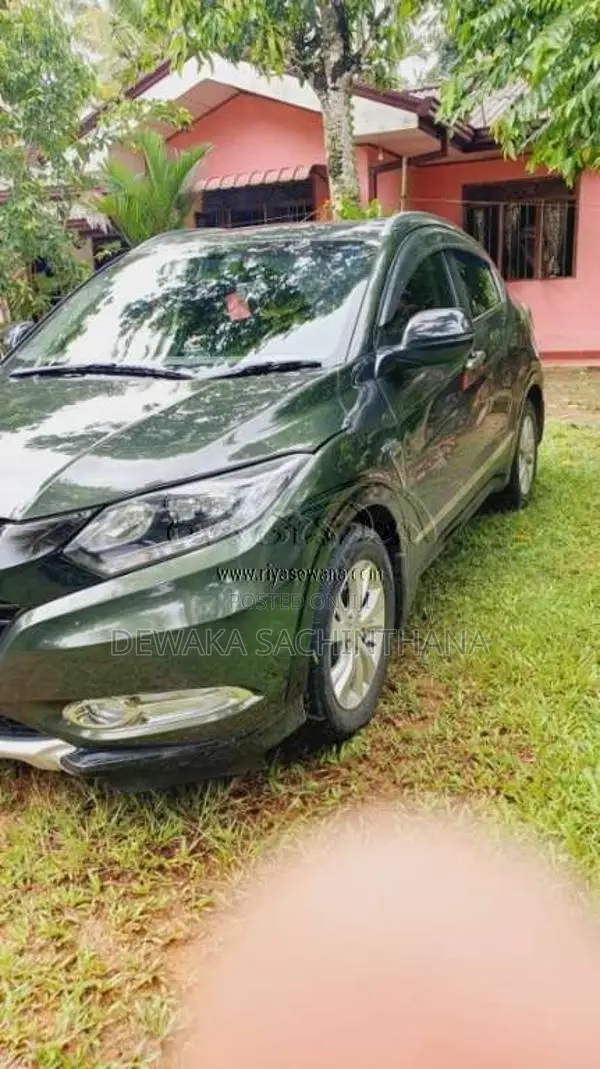 Honda Vezel 2013 SUV (Used)