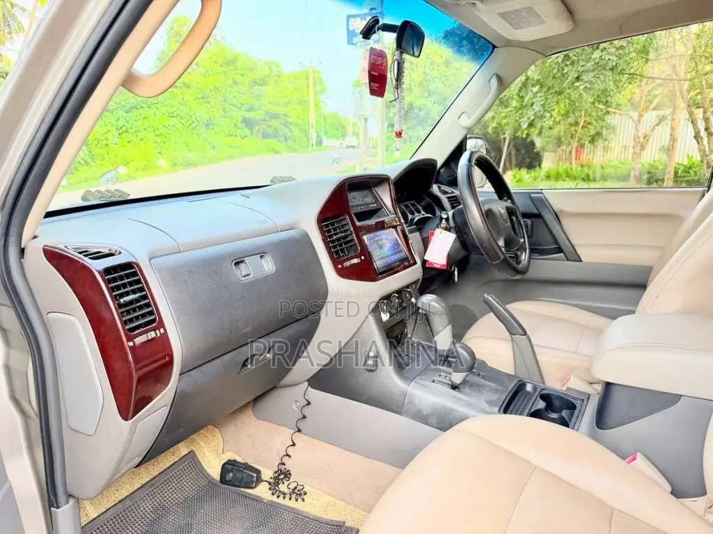 Mitsubishi Montero V6 2003 SUV (Used)