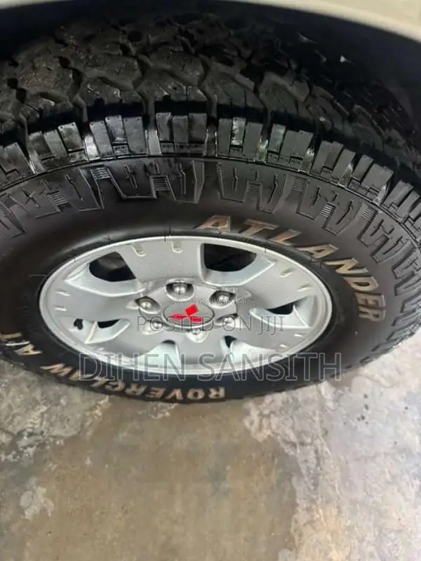 Mitsubishi Montero 2006 SUV (Used)
