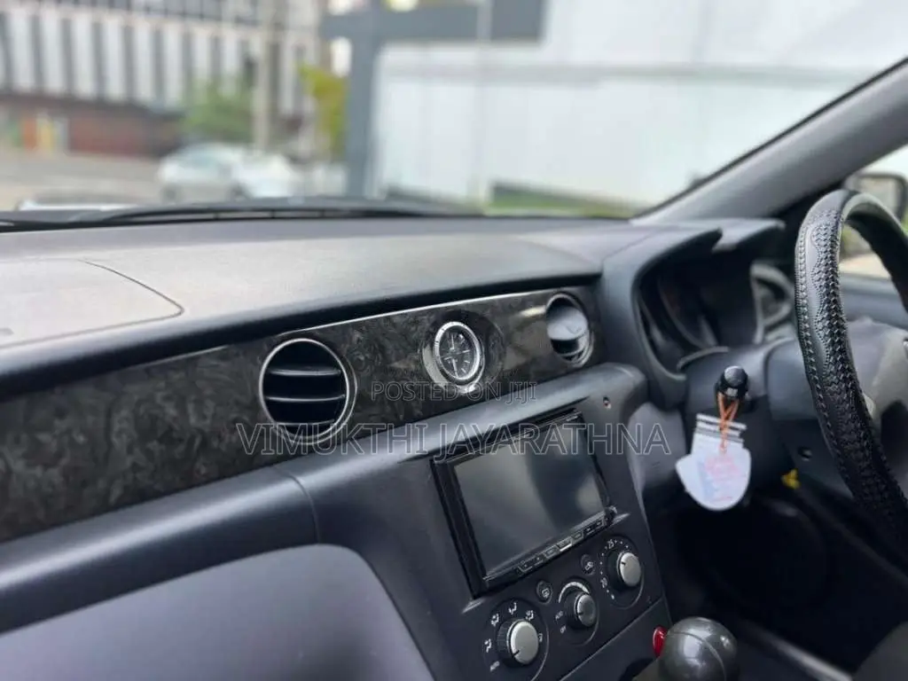 Mitsubishi Airtrek Outlander 2001 SUV (Used)