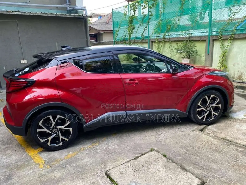 Toyota CHR 2020 SUV (Used)