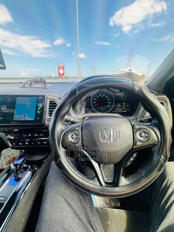 Honda Vezel Rs Sensing 2016 SUV (Used)