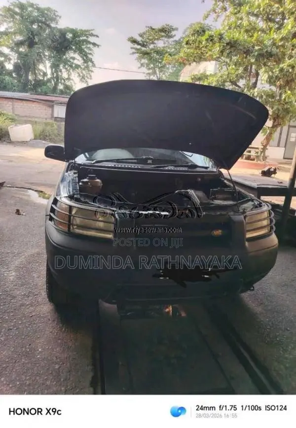 Land-Rover Land Rover 1999 SUV (Used)
