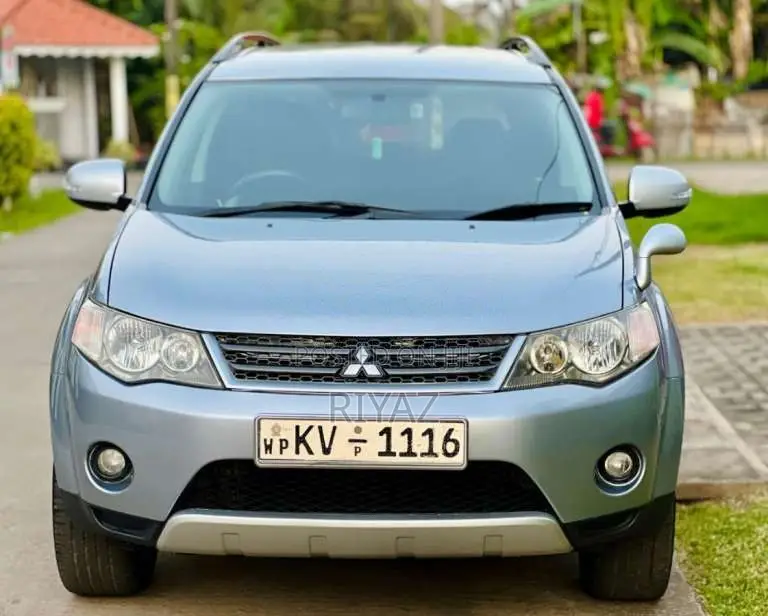Mitsubishi OUTLANDER 2012 SUV (Used)
