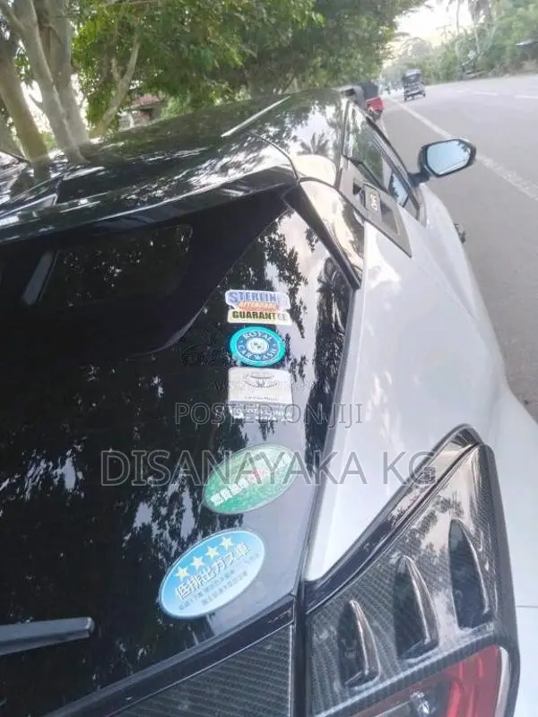 Toyota CHR NGX 50 2017 SUV (Used)